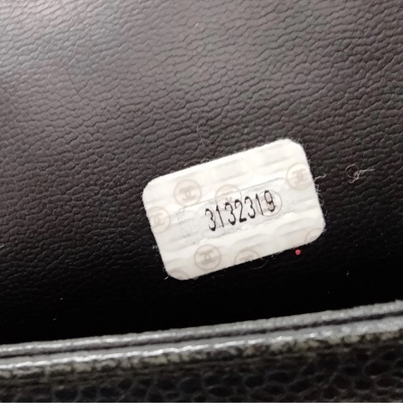 CHANEL Black Shoulder Bag with Gold Accents - Picture 10 of 17